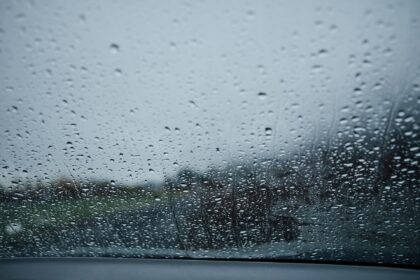 How to Apply Rain Repellent to Your Windshield
